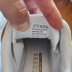 White and rose gold sketchers sz8